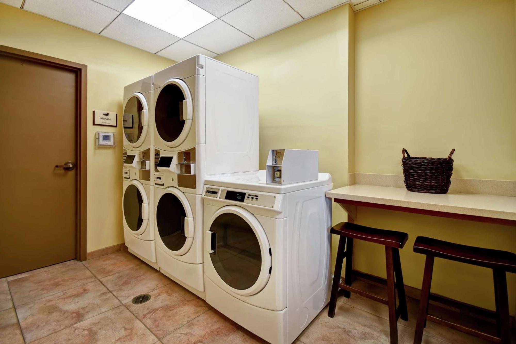 Homewood Suites By Hilton Kalispell Esterno foto